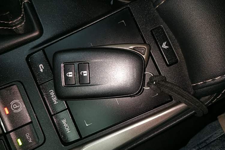 Used Lexus NX 2018 200 Front-Wheel-Drive Xingxing Edition China VI Standard Interior 1