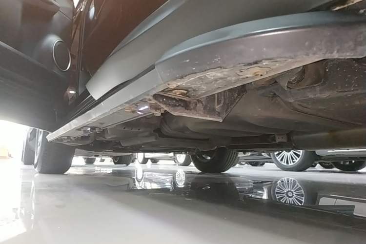 Used Lexus NX 2018 200 Front-Wheel-Drive Xingxing Edition China VI Standard Left Side Sill