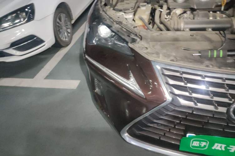 Used Lexus NX 2018 300 Front-Drive Freeline Edition Right Front Headlight