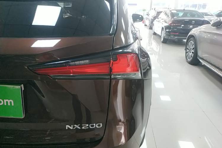 Used Lexus NX 2018 200 Front-Wheel-Drive Xingxing Edition China VI Standard Right Rear Taillight