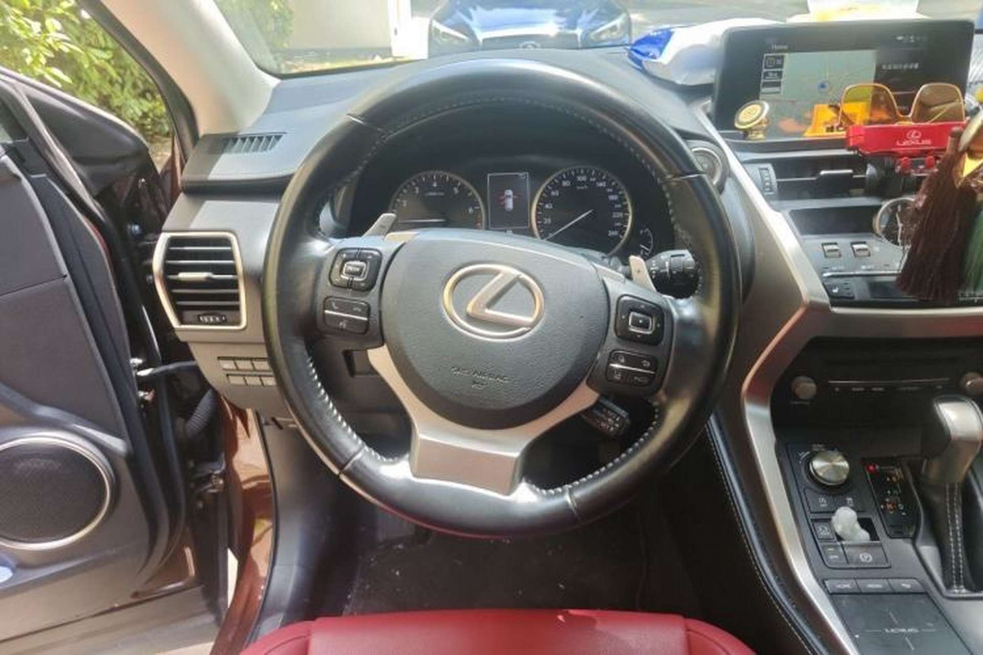 Used Lexus NX 2018 200 All-Wheel Drive FENGSHANG Version China VI Standard Steering Wheel