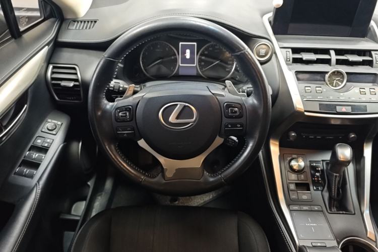 Used Lexus NX 2018 200 Front-Wheel-Drive Xingxing Edition China VI Standard Steering Wheel