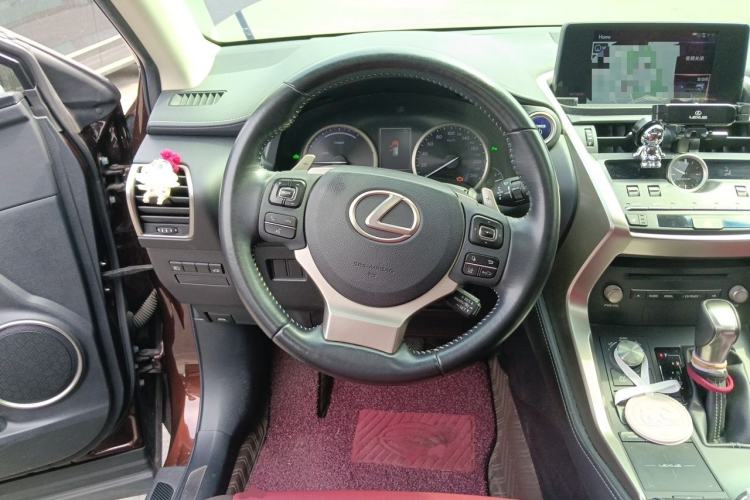 Used Lexus NX 2018 300h Front-Wheel-Drive FENGSHANG Version China V Emission Standard Steering Wheel