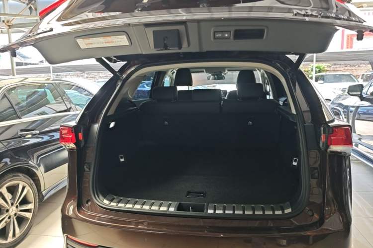 Used Lexus NX 2018 300h Front-Drive FENGSHANG Version China VI Standard Trunk