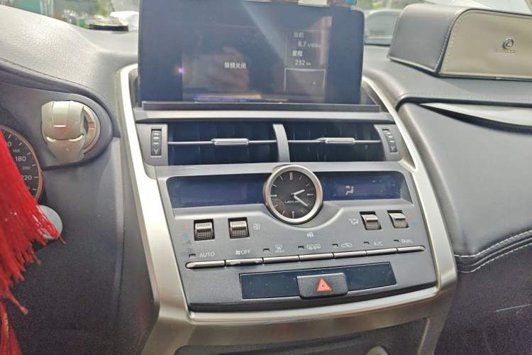 Used Lexus NX 2018 200 Front-Wheel-Drive X-Trail Version China V Standard Audio And AC Panel