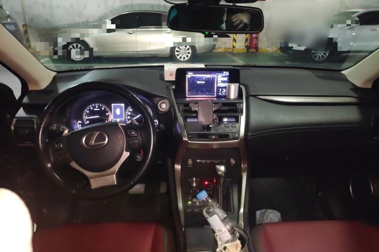 Used Lexus NX 2018 300 Front-Drive Freeline Edition Center Console