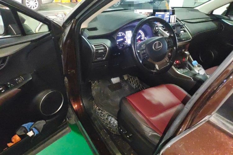 Used Lexus NX 2018 300 Front-Drive Freeline Edition Driver Seat