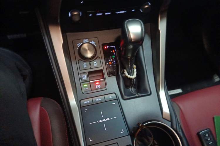 Used Lexus NX 2018 300 Front-Drive Freeline Edition Gear Lever