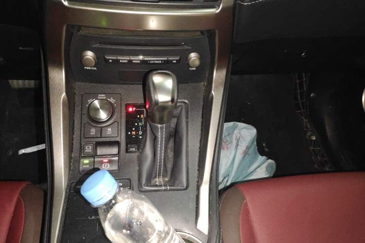 Used Lexus NX 2018 300 Front-Drive Freeline Edition Gear Lever