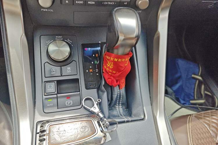 Used Lexus NX 2018 200 Front-Wheel-Drive X-Trail Version China V Standard Gear Lever