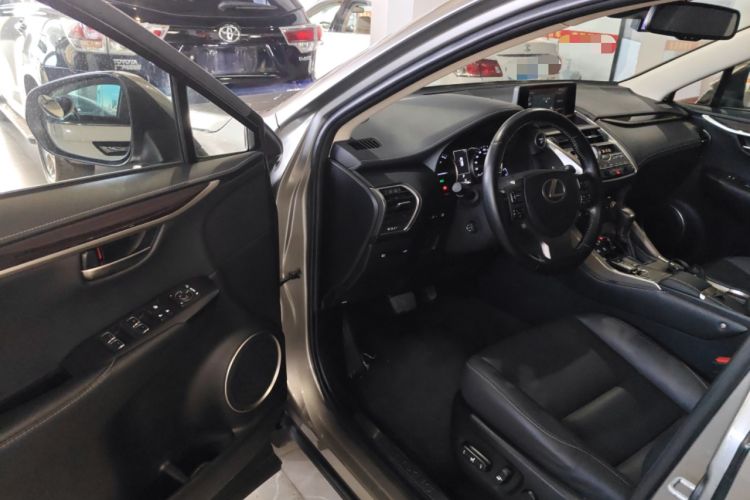 Used Lexus NX 2018 300h All-Wheel-Drive FENGZHI Edition China V Emission Standard Interior 3