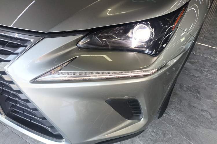 Used Lexus NX 2018 200 Front-Wheel-Drive Xingxing Edition China VI Standard Left Front Headlight