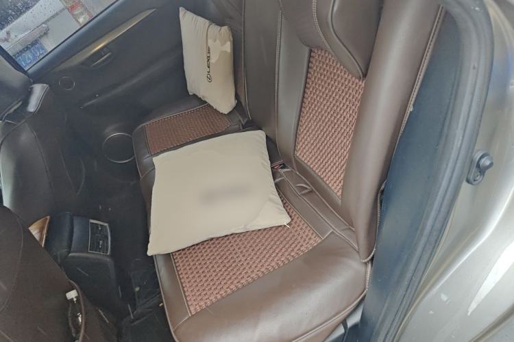 Used Lexus NX 2018 200 Front-Wheel-Drive X-Trail Version China V Standard Left Rear Seat