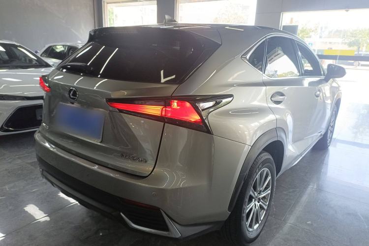 Used Lexus NX 2018 200 Front-Wheel-Drive Xingxing Edition China VI Standard Rear Right 45 Deg