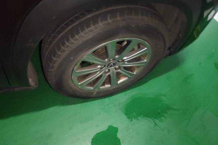 Used Lexus NX 2018 300 Front-Drive Freeline Edition Right Front Wheel Hub