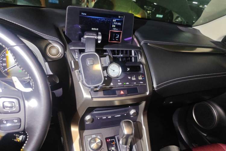 Used Lexus NX 2018 200 Front-Wheel-Drive X-Trail Version China V Standard Audio And AC Panel