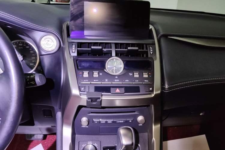 Used Lexus NX 2018 200 All-Wheel Drive Fēngshàng Version China V Standard Audio And AC Panel
