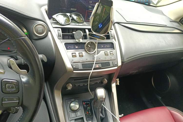 Used Lexus NX 2018 300 Front-Drive Freeline Edition Audio And AC Panel
