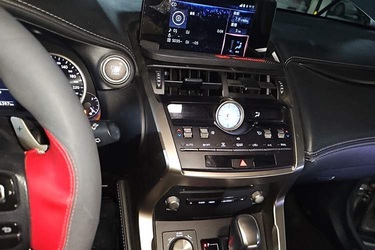 Used Lexus NX 2018 200 Front-Wheel-Drive Xingxing Edition China VI Standard Audio And AC Panel