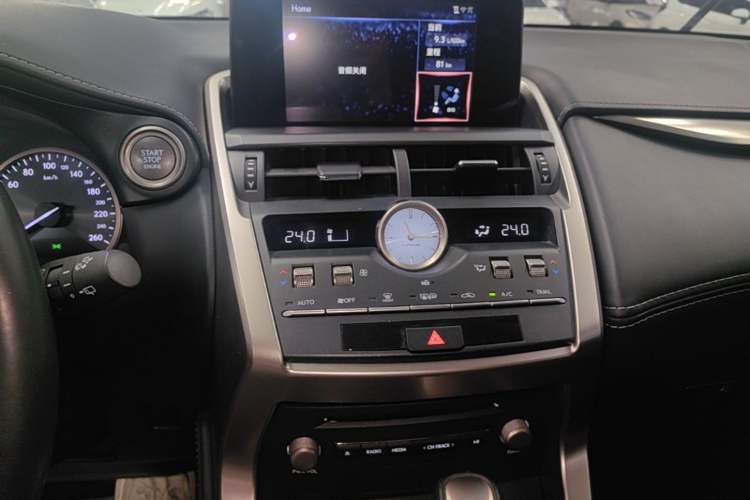 Used Lexus NX 2018 200 Front-Wheel-Drive Xingxing Edition China VI Standard Audio And AC Panel