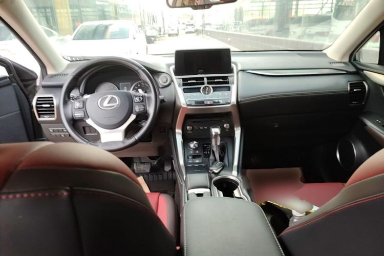 Used Lexus NX 2018 200 All-Wheel Drive FENGSHANG Version China VI Standard Center Console