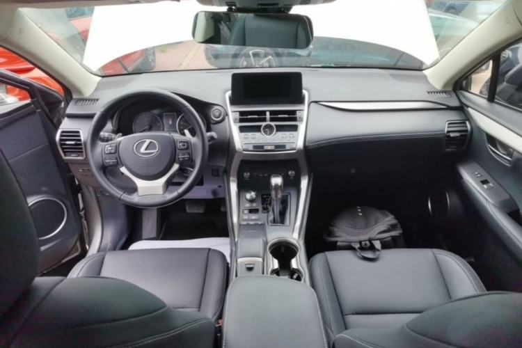 Used Lexus NX 2018 300 All-Wheel Drive Fēngshàng Edition Center Console