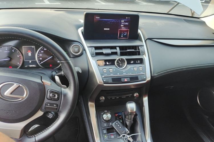 Used Lexus NX 2018 300 Front-Drive Freeline Edition Center Console