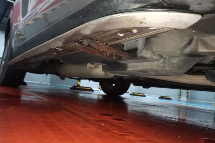 Used Lexus NX 2018 300h Front-Wheel-Drive FENGSHANG Version China V Emission Standard Chassis Front Right