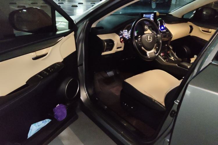 Used Lexus NX 2018 300 Front-Drive Freeline Edition Driver Seat