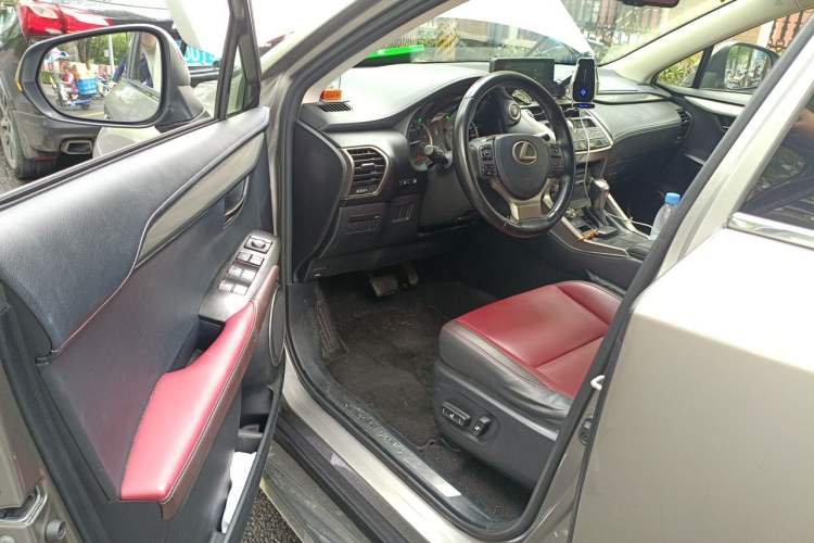 Used Lexus NX 2018 300 Front-Drive Freeline Edition Driver Seat
