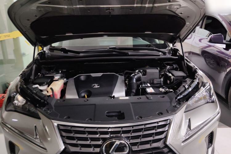 Used Lexus NX 2018 200 All-Wheel Drive Fēngshàng Version China V Standard Engine Bay