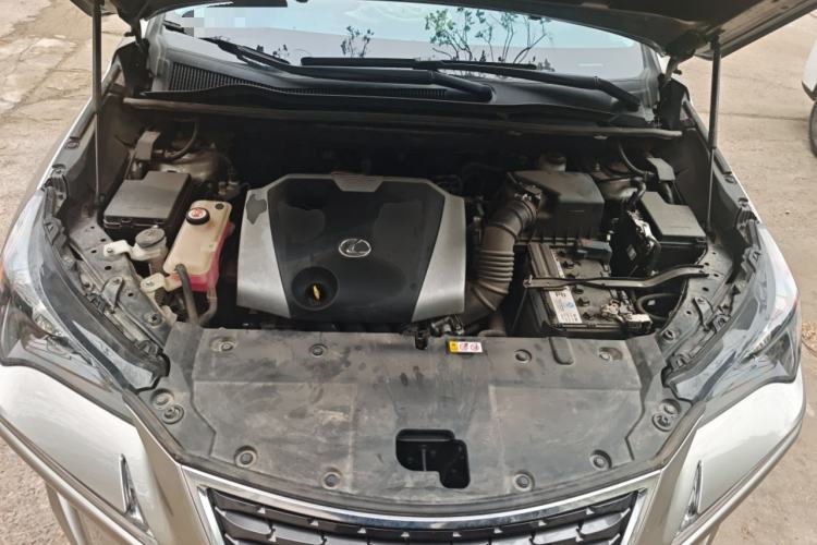 Used Lexus NX 2018 200 Front-Wheel-Drive Xingxing Edition China VI Standard Engine Bay