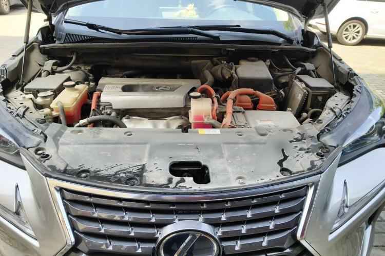 Used Lexus NX 2018 300h Front-Drive FENGSHANG Version China VI Standard Engine Bay