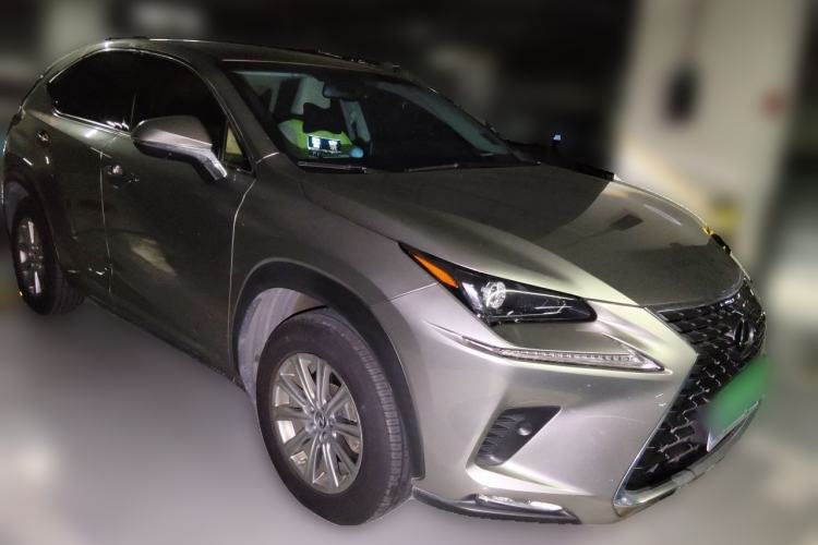 Used Lexus NX 2018 300 Front-Drive Freeline Edition Front Right 45 Deg
