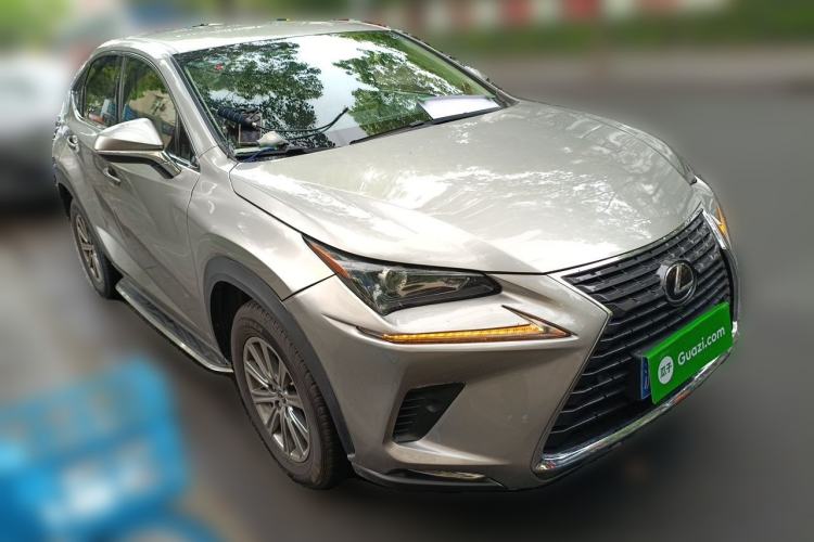 Used Lexus NX 2018 300 Front-Drive Freeline Edition Front Right 45 Deg