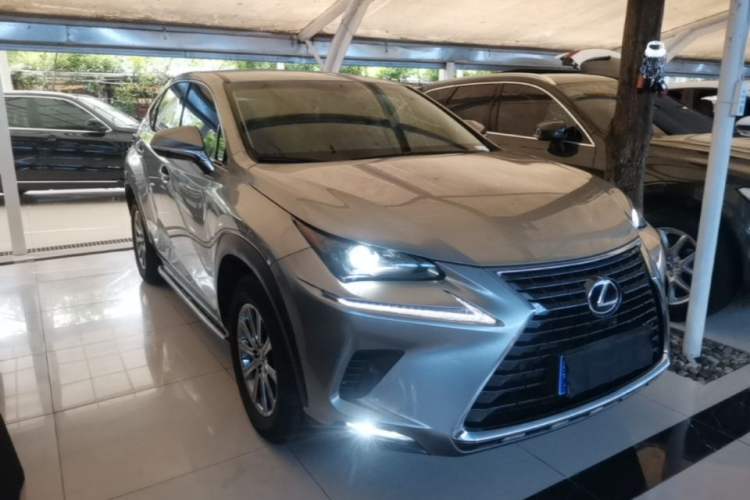 Used Lexus NX 2018 300 Front-Drive Freeline Edition Front Right 45 Deg