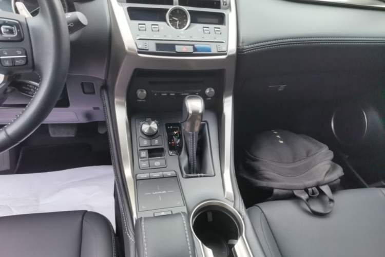 Used Lexus NX 2018 300 All-Wheel Drive Fēngshàng Edition Gear Lever