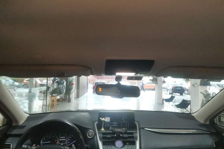 Used Lexus NX 2018 200 Front-Wheel-Drive Xingxing Edition China VI Standard Headliner