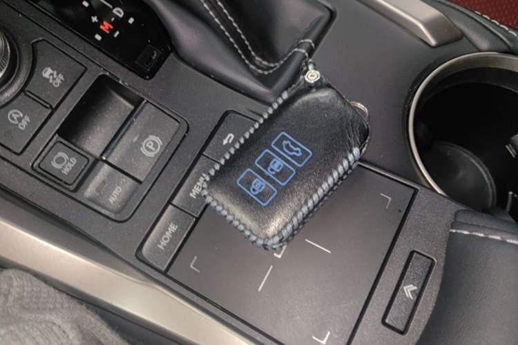 Used Lexus NX 2018 200 Front-Wheel-Drive Xingxing Edition China VI Standard Interior 1