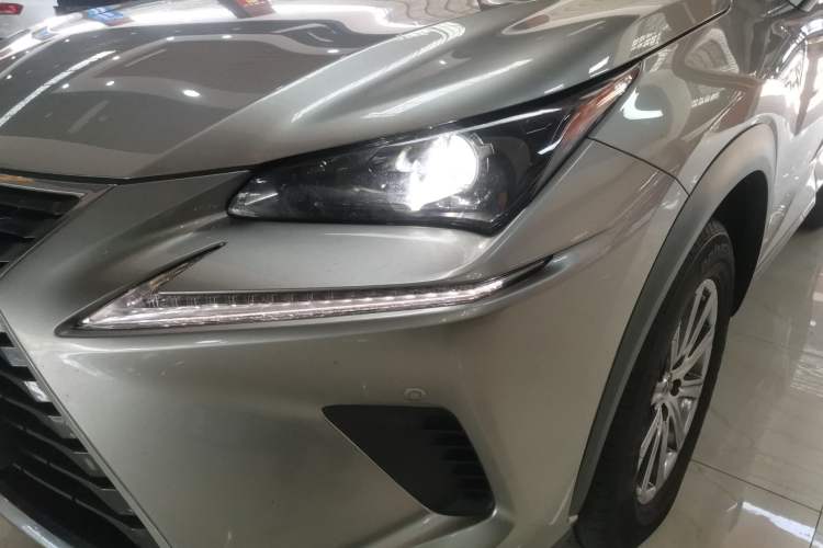 Used Lexus NX 2018 200 Front-Wheel-Drive Xingxing Edition China VI Standard Left Front Headlight