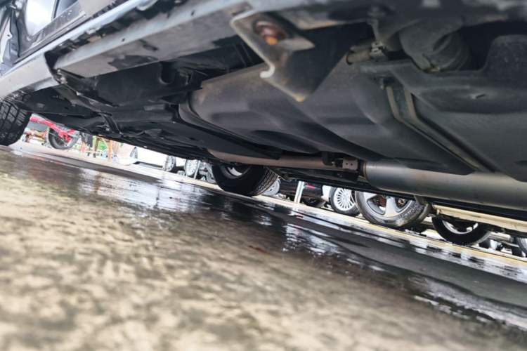 Used Lexus NX 2018 300h Front-Wheel-Drive FENGSHANG Version China V Emission Standard Left Side Sill