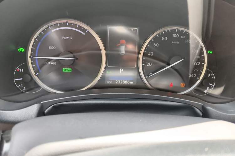 Used Lexus NX 2018 300h Front-Drive FENGSHANG Version China VI Standard Odometer Close Up