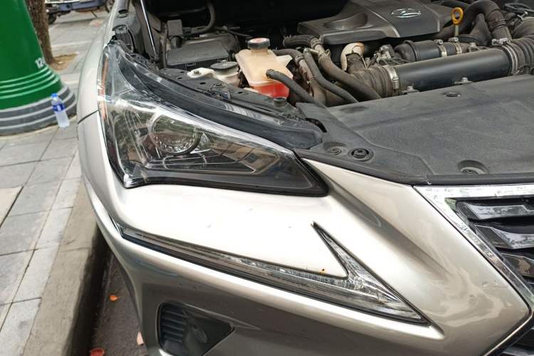 Used Lexus NX 2018 300 Front-Drive Freeline Edition Right Front Headlight