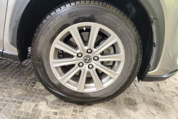 Used Lexus NX 2018 200 All-Wheel Drive Fēngshàng Version China V Standard Right Front Wheel Hub