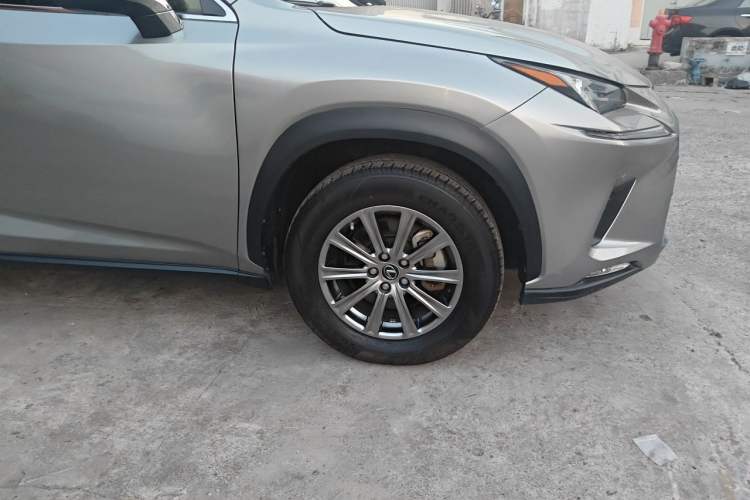 Used Lexus NX 2018 200 Front-Wheel-Drive Xingxing Edition China VI Standard Right Front Wheel Hub