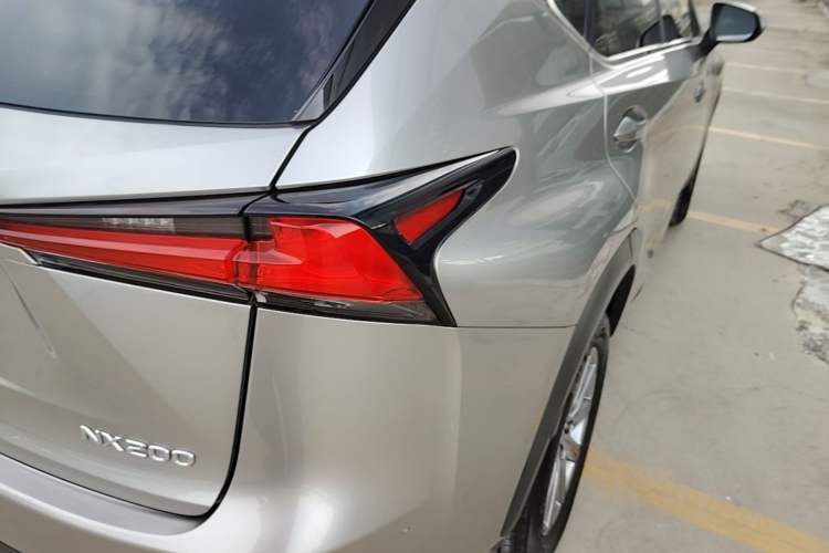 Used Lexus NX 2018 200 All-Wheel Drive FENGSHANG Version China VI Standard Right Rear Taillight