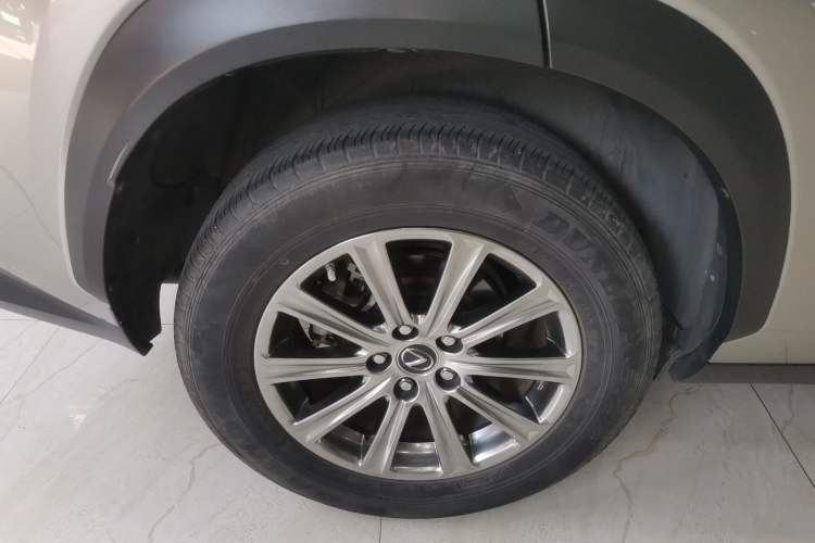 Used Lexus NX 2018 200 Front-Wheel-Drive Xingxing Edition China VI Standard Right Rear Wheel Hub