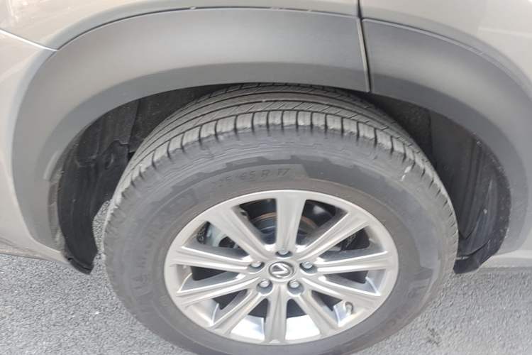 Used Lexus NX 2018 300 Front-Drive Freeline Edition Right Rear Wheel Hub