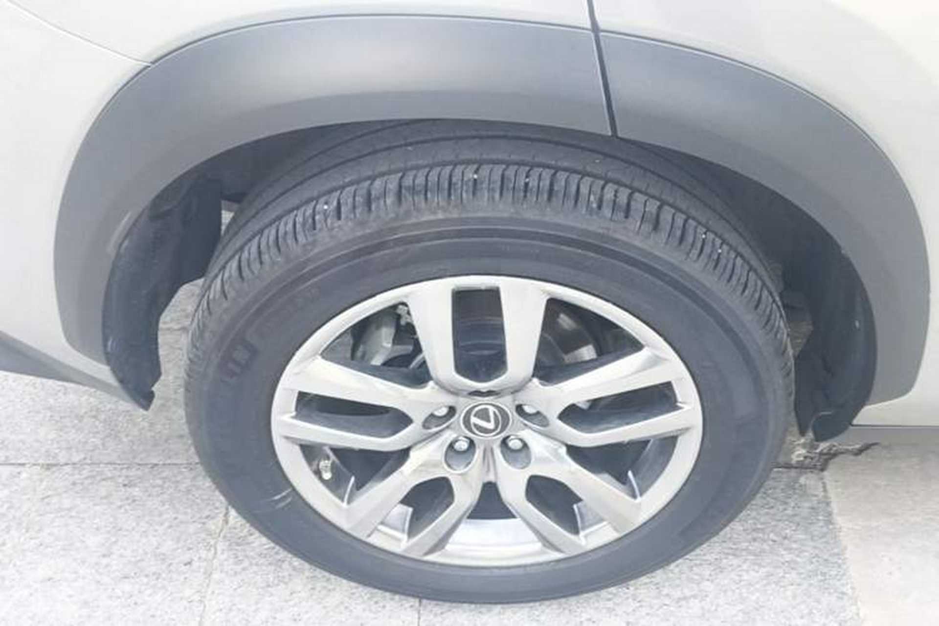 Used Lexus NX 2018 300 All-Wheel Drive Fēngshàng Edition Right Rear Wheel Hub