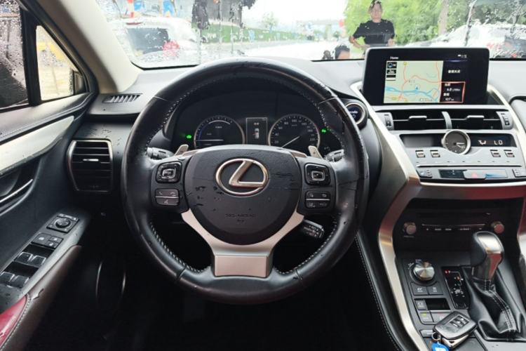 Used Lexus NX 2018 300h Front-Wheel-Drive FENGSHANG Version China V Emission Standard Steering Wheel
